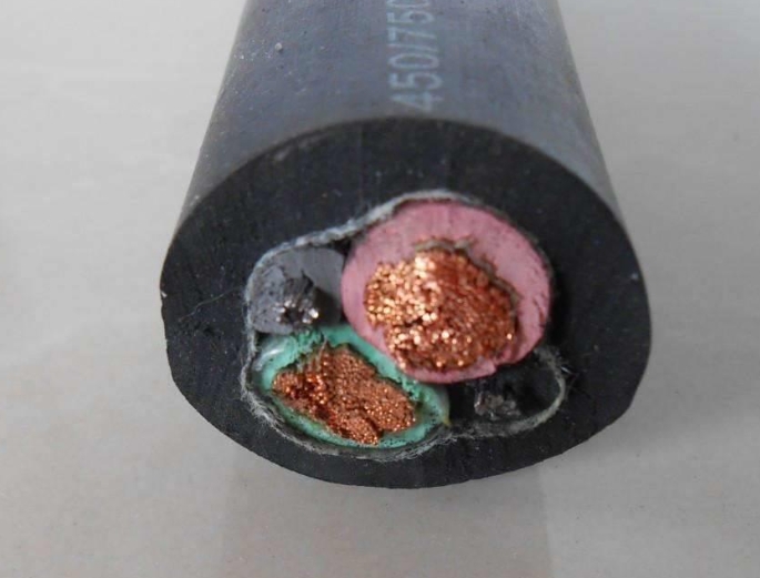 廣州市珠江電線廠有限公司為您解析工作中發熱原因.jpg 廣州市珠江電線廠有限公司為您解析工作中發熱原因.jpg